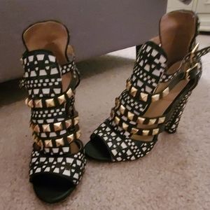 Aztec Print Womens Shoe